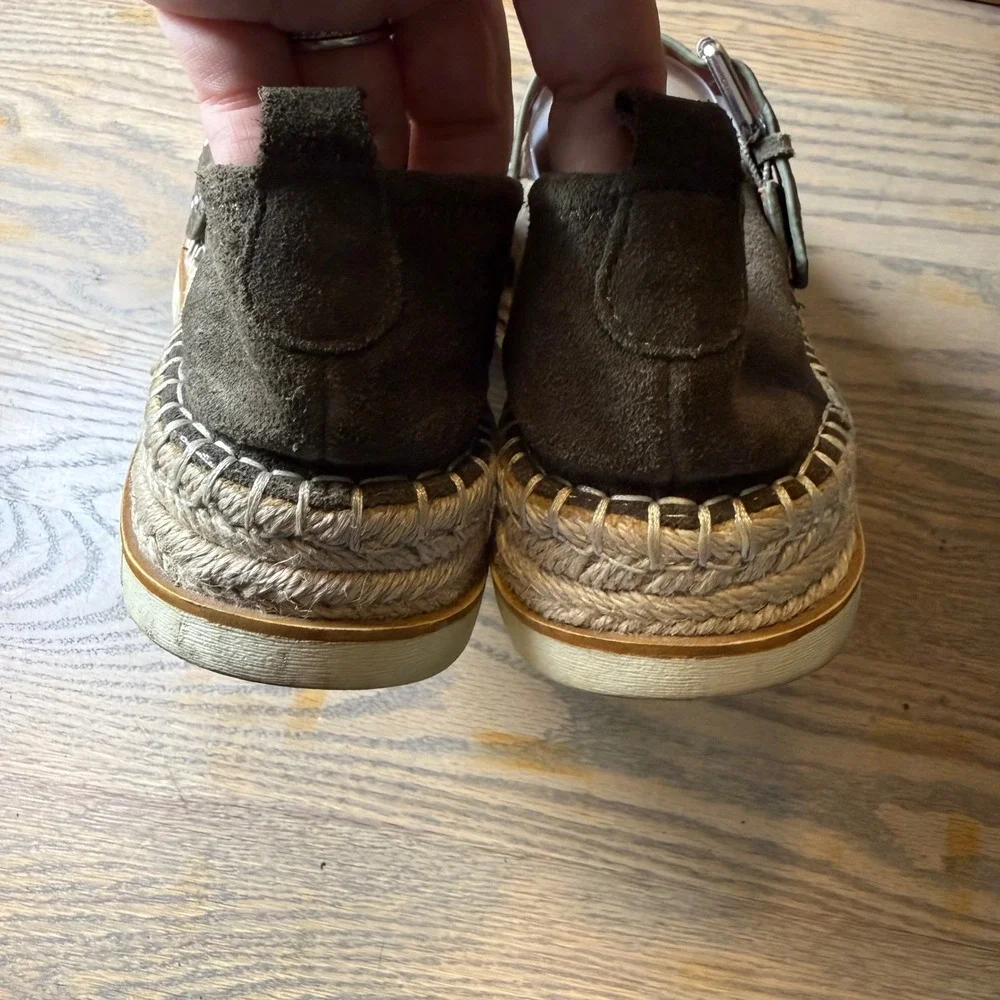 MIA Limited Edition Valery Olive Green Suede Grommet Espadrille Flats Mens 9
